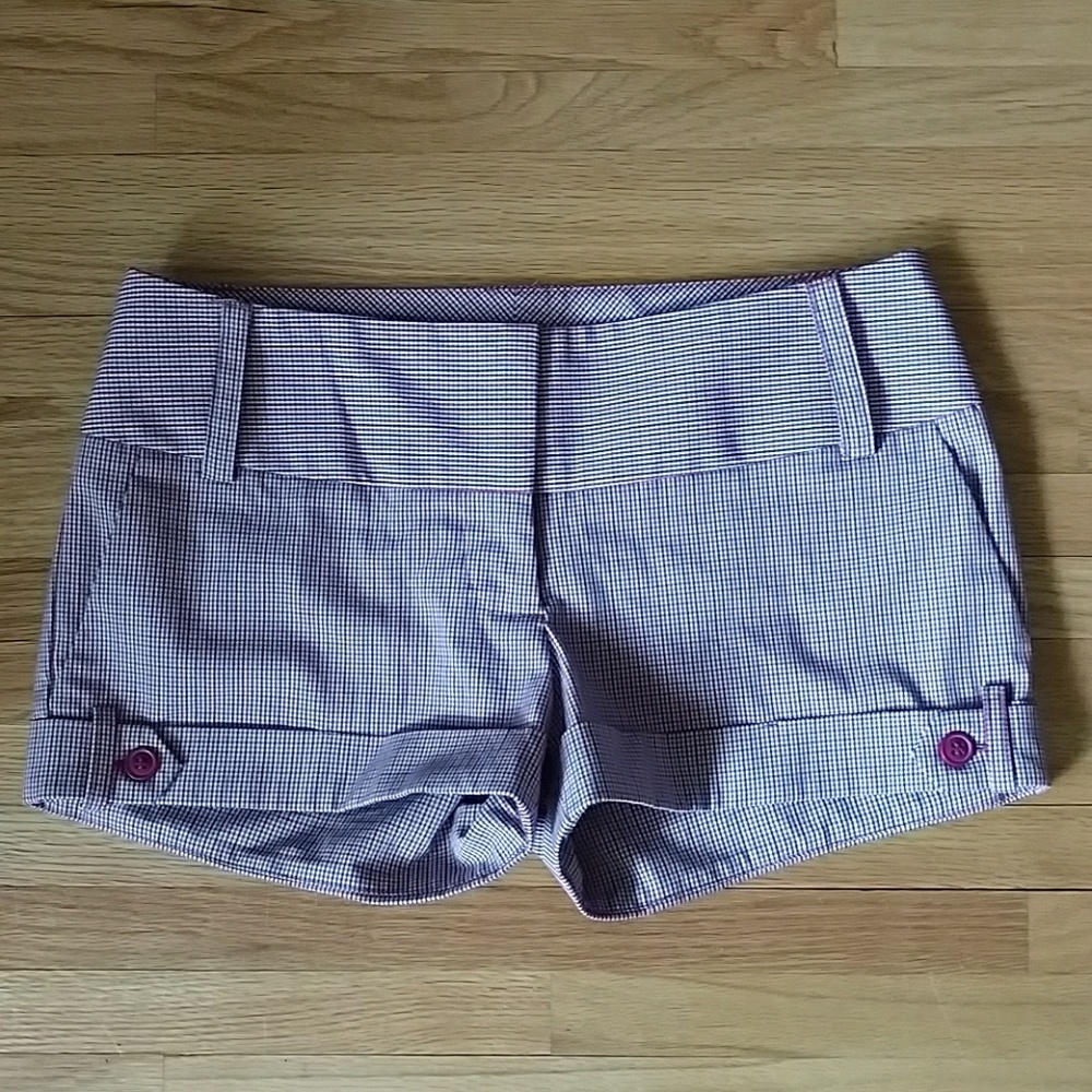 NEW WOT Y2K Guess jeans plaid shorts Size 24